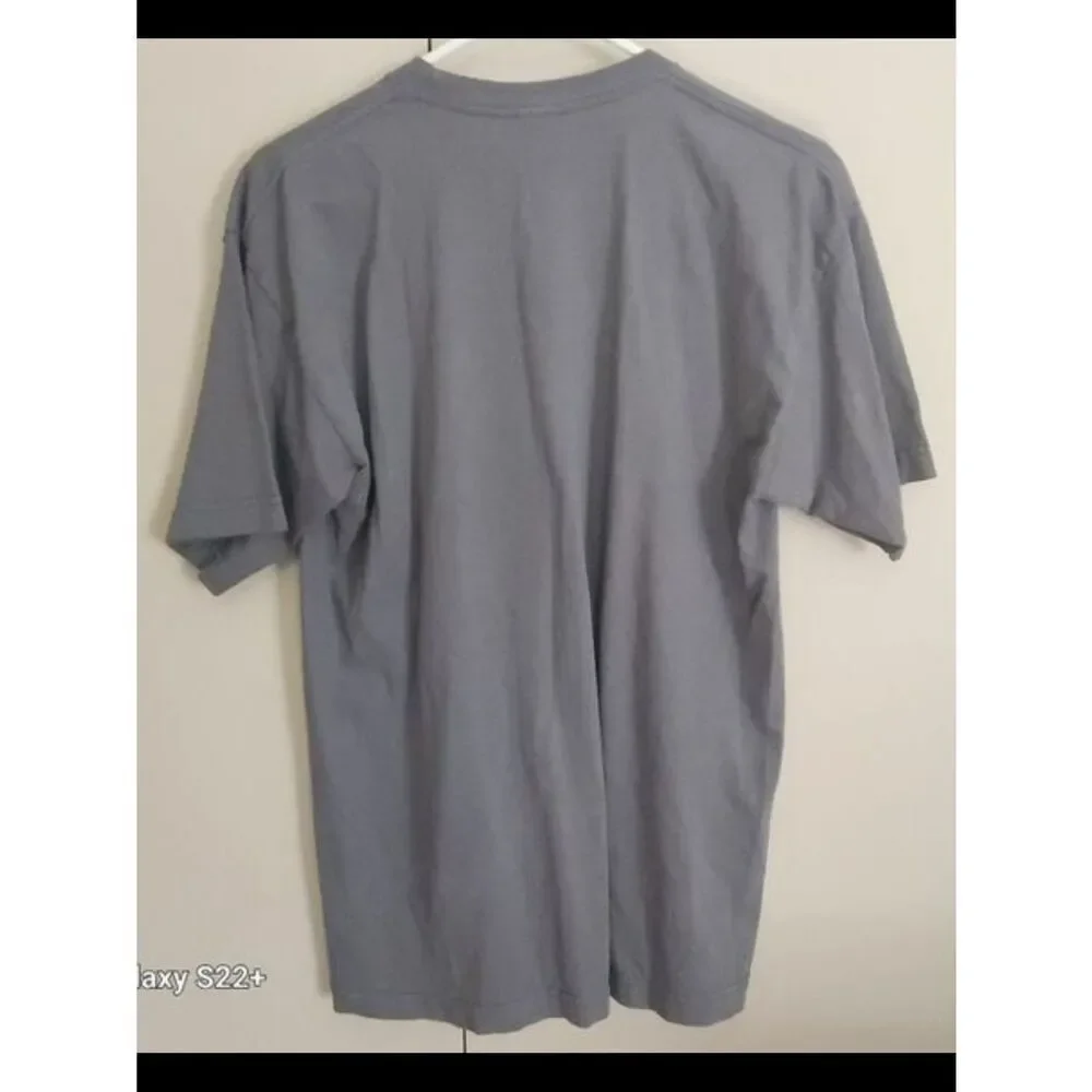 Gray T shirt with John Deere Green and Yellow Logo Emblem - Picture 4 of 6